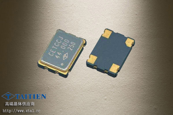 50MHz有源晶振  OCETDLJTNF-50MHZ 3.3V 25PPM 7050封装 泰艺晶振